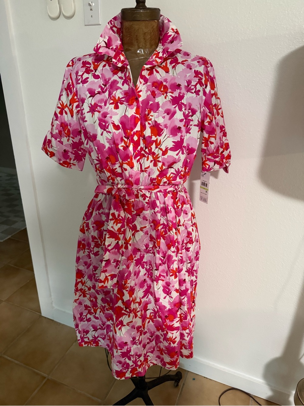 NWT DKNY Pink and Red Floral Midi Shirt Dress Sizes 4,6 & 8